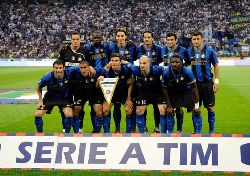 湖人斯马特谈伤势：就是背部痉挛，属于多年积劳造成的损耗（湖人斯马特谈伤情：背部痉挛，系长期积劳所致的磨损）