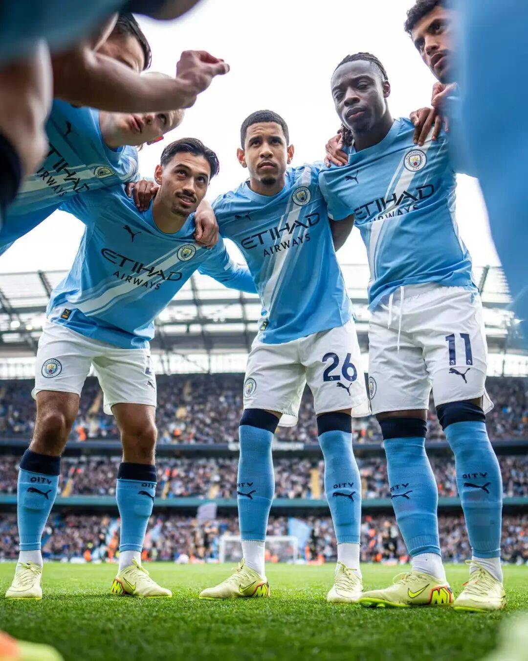 连续5个英超客场送助攻，B费成历史第五人（B费英超客场连续五战送助攻，成史上第五人）