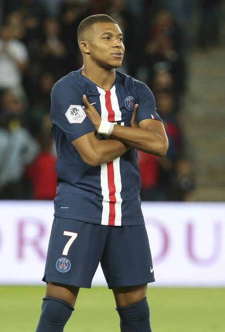 欧冠比赛战术分析：尤文图斯防守策略,（尤文图斯欧冠防守战术解读）