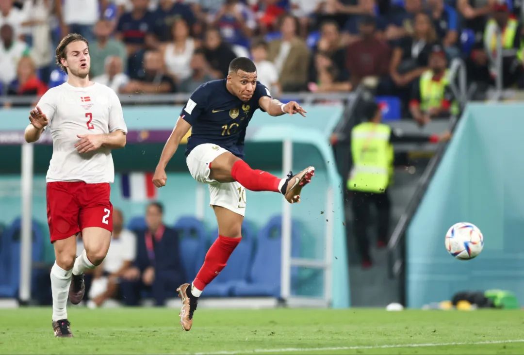 奇拉维特：塔皮亚就是个独裁者，我和拉普拉塔大学生站在一起（奇拉维特批塔皮亚为独裁者，力挺拉普拉塔大学生）