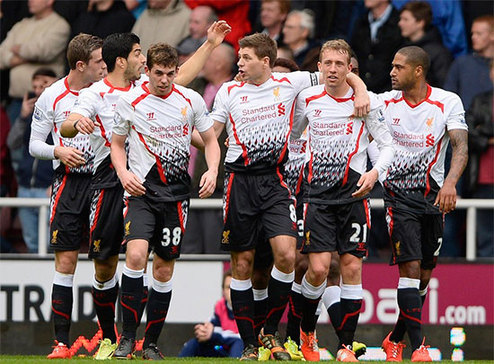 篮球湖人今日调整轮换，新阵容效果显著（湖人今日调整轮换，新阵容立见成效）