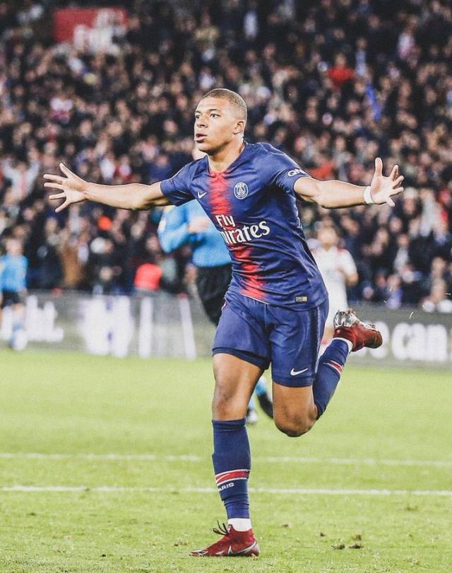 沙特基金和国际足联携手，为发展中国家体育基建提供财政支持（沙特基金与国际足联合作，资助发展中国家体育基础设施建设）