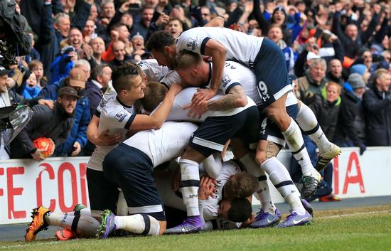 门德斯：不知道为啥有这么多关于亚马尔的噪音，我们都年轻过（门德斯：不理解围绕亚马尔的喧嚣，大家都曾年轻过）