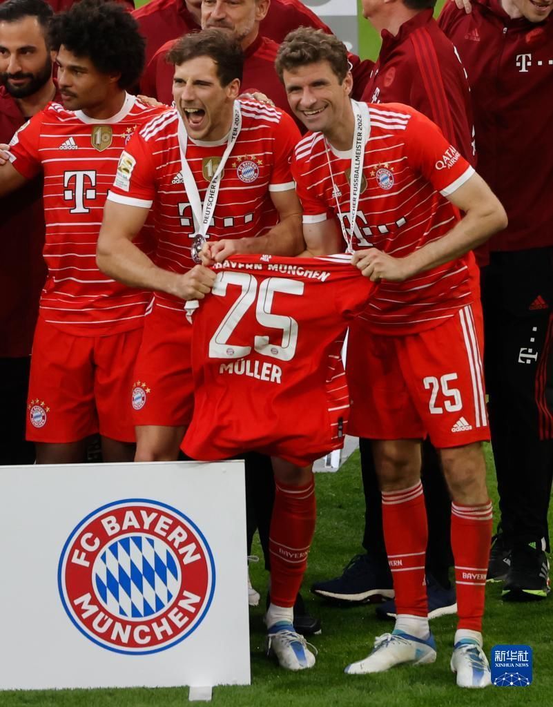 图片报：阿德耶米妻子希望他能选择一个欧洲大城市作为下一站（图片报：阿德耶米妻子盼他将下一站选在欧洲大都市）