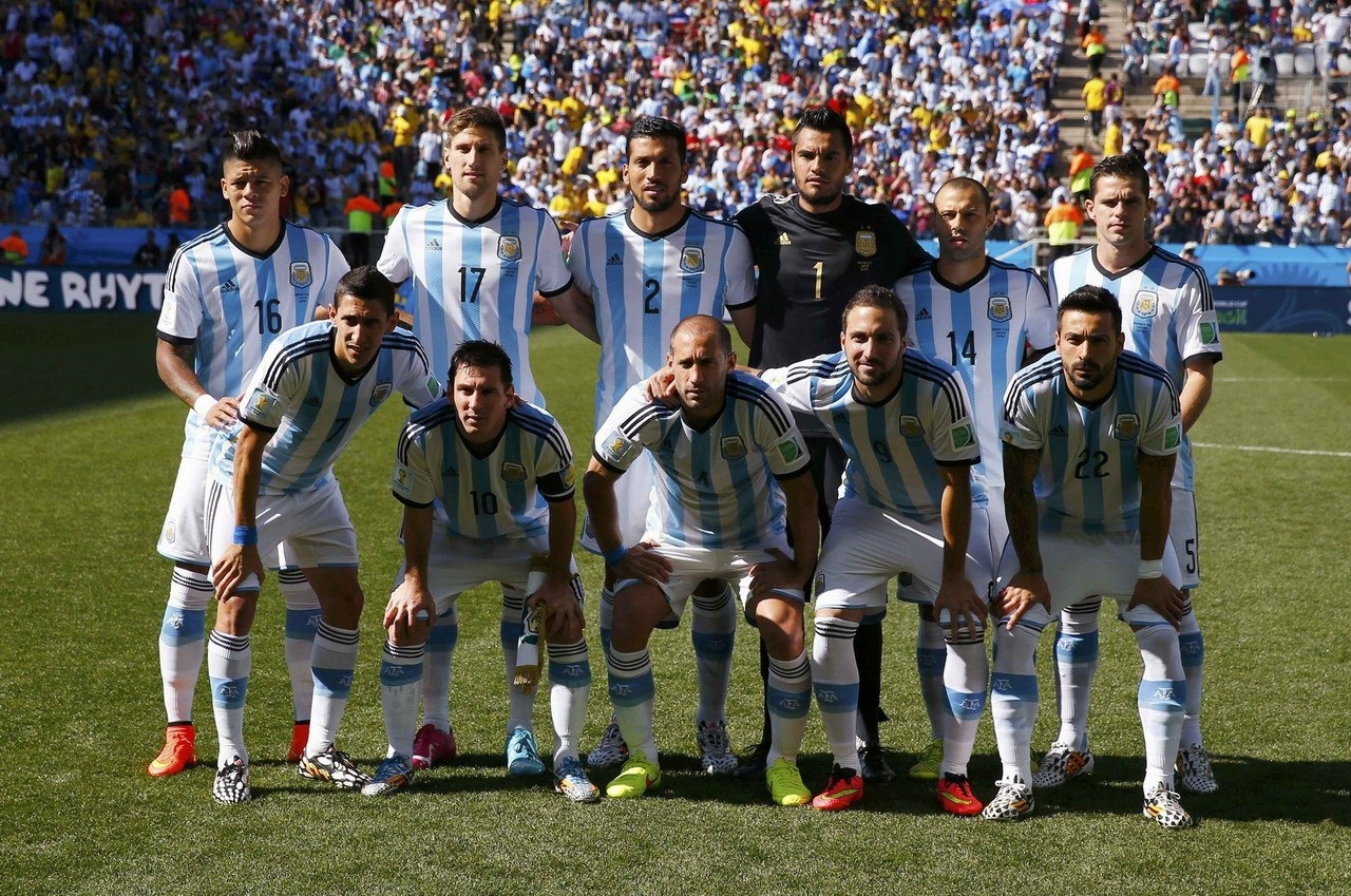 曼纳：尤文球衣为胜利而造，那不勒斯的球衣为梦想而造（曼纳：尤文战袍铸就胜利，那不勒斯球衣承载梦想）