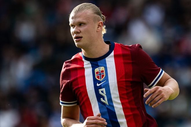 吴曦迎来个人生涯400场顶级联赛出场，同年龄段仅次于王大雷（吴曦达成顶级联赛400场里程碑，同龄仅次于王大雷）