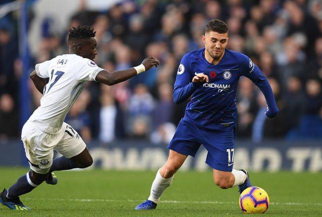 米体：斯帕莱蒂考虑放弃无锋阵，重新启用2名进攻中场+1名中锋（米体：斯帕莱蒂或弃用无锋战术，改打双前腰+单箭头）