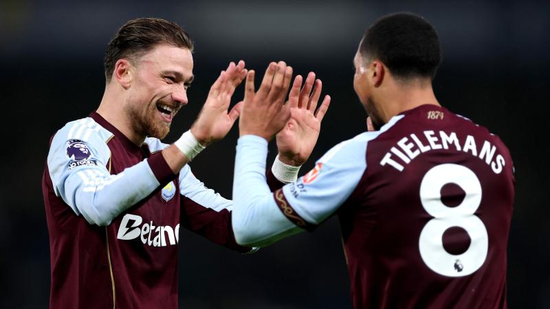 TA：非洲杯抽走曼联整条右路，阿莫林正在研究改打433（TA：非洲杯致曼联右路断档，阿莫林考虑改用4-3-3）